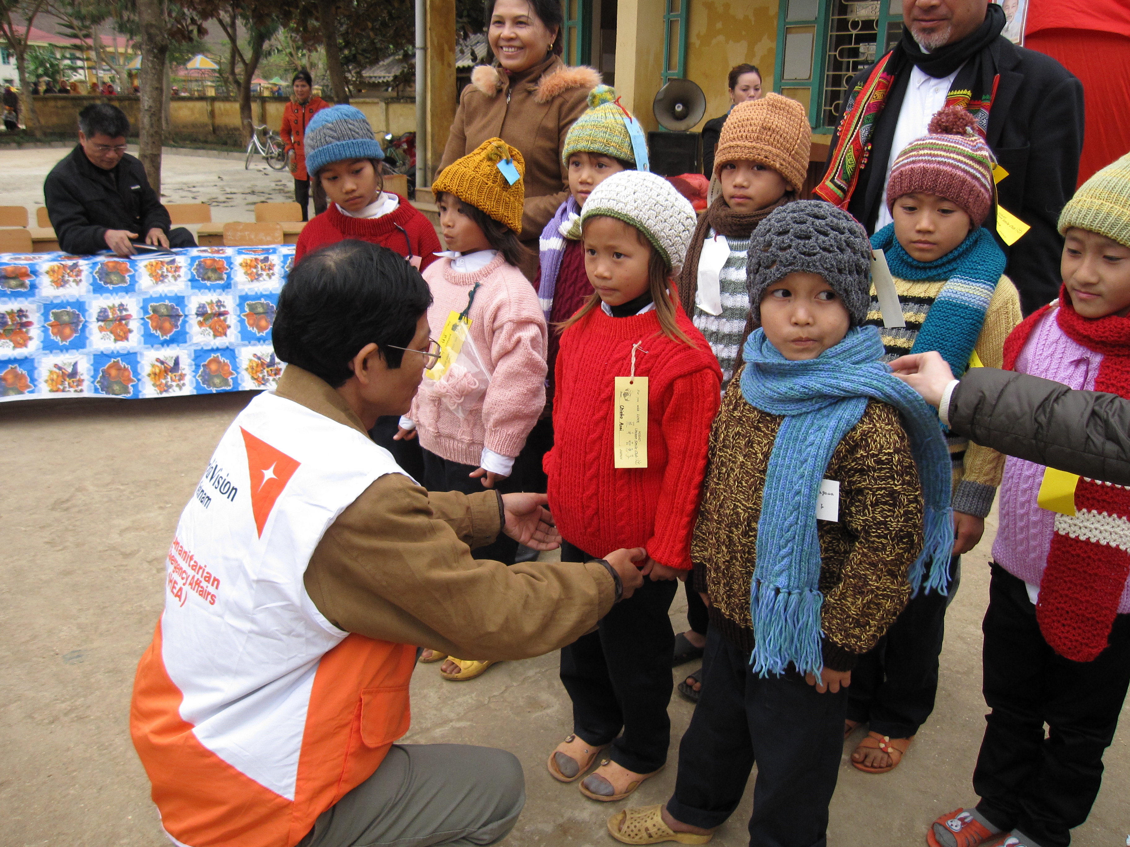 Warm Clothes for Poor Children in Dien Bien | World Vision International